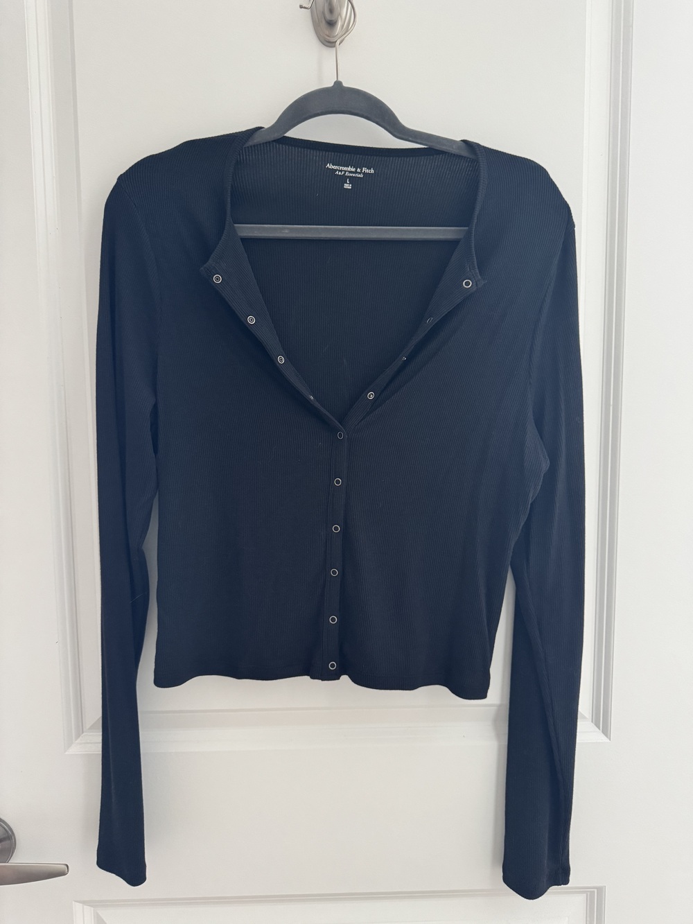 Abercrombie & Fitch Black Ribbed Snap-Front Henley Top
